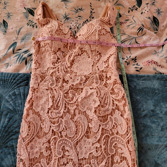 EUC Asos Lace Embroidered Sleeveless Semi Formal Dres - Picture 6 of 10